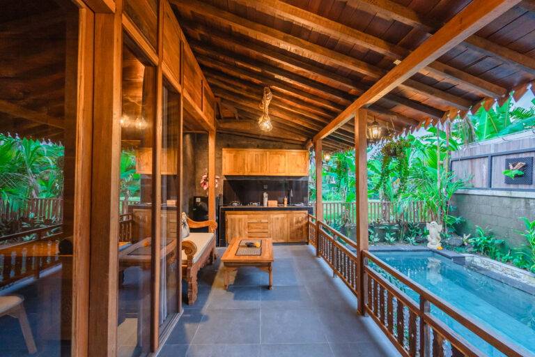 Garis laksmi kayu by madhava villas (2)